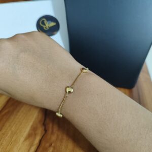 Anti tarnish Heart design bracelet